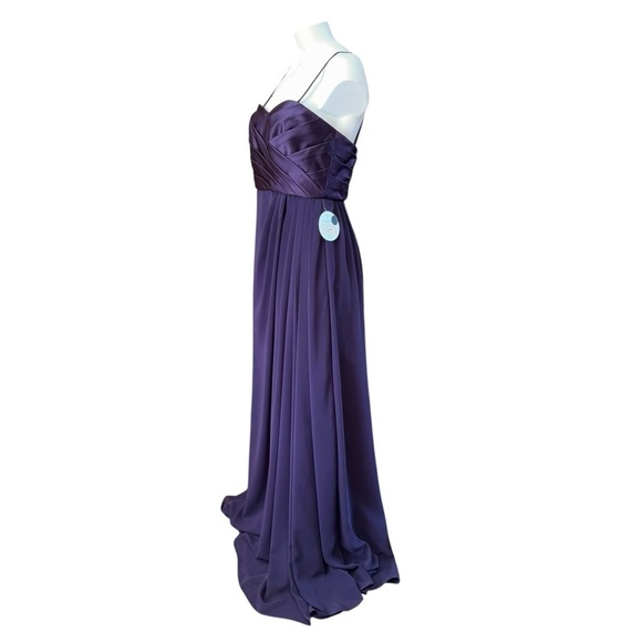 NWT One Of A Kind Purple Size 12 Ruched Crepe Lined Sweetheart Neck Maxi Gown - Picture 3 of 6
